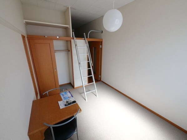 レオパレスサンピュアIの物件内観写真